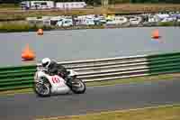 Vintage-motorcycle-club;eventdigitalimages;mallory-park;mallory-park-trackday-photographs;no-limits-trackdays;peter-wileman-photography;trackday-digital-images;trackday-photos;vmcc-festival-1000-bikes-photographs